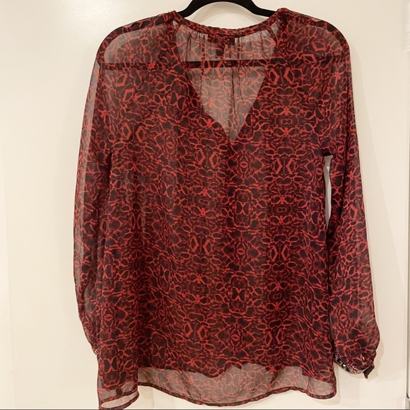 Jessica Simpson Red & Black Sheer Tunic Blouse with Beaded Cuffs Size Small - Picture 2 of 9